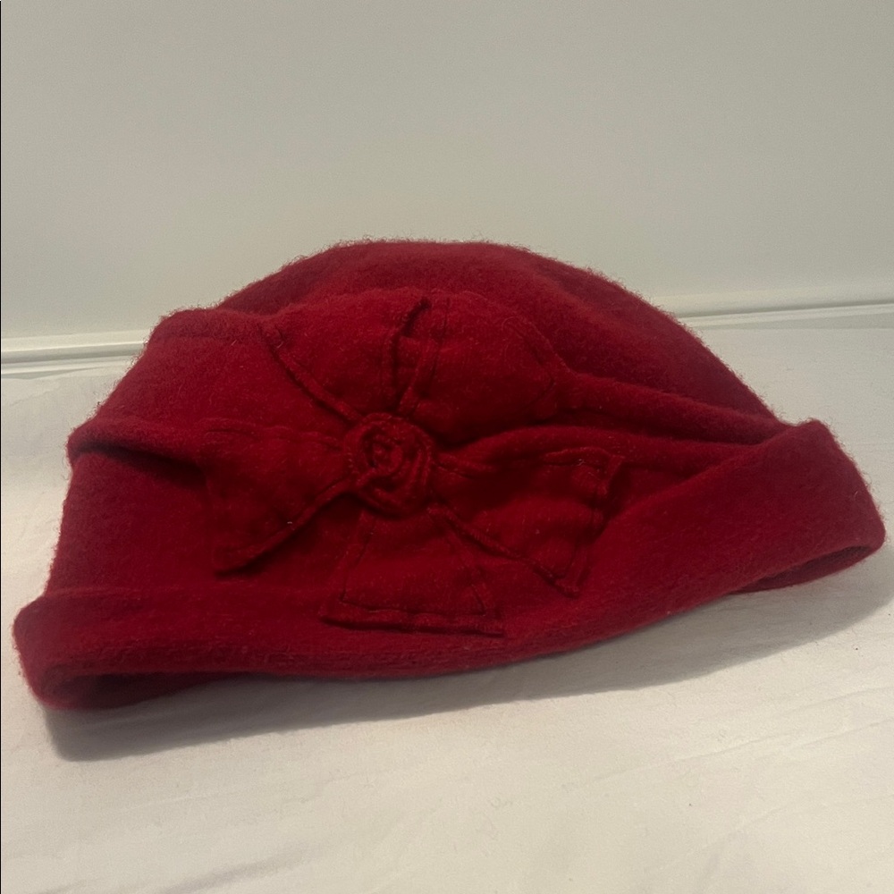 Lisa Shaub Couture New York Elegant Red Wool Beret